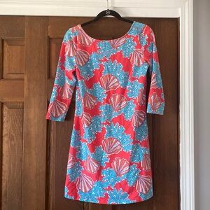 Lilly Pulitzer coral and shell 3/4 sleeve scoop back dress medium